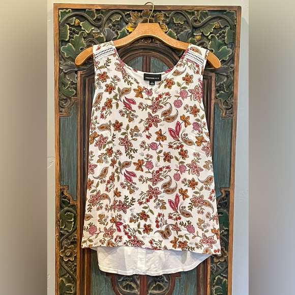 Stitch Fix Fortune & Ivy Button Back Mixed Material Tank Top Size L - Picture 3 of 4